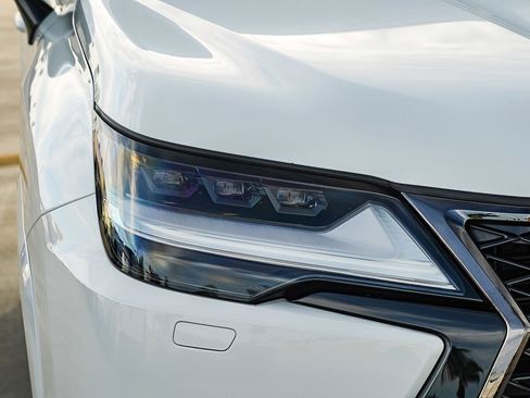 Used 2024 Lexus LX 600 F Sport image 9