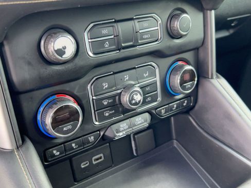 Certified 2021 Chevrolet Tahoe Premier w/ Premium Package image 18