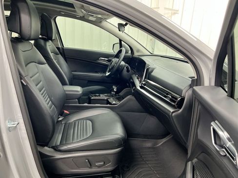 Used 2024 Kia Sportage SX image 23