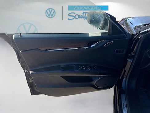 Used 2021 Maserati Quattroporte S image 21