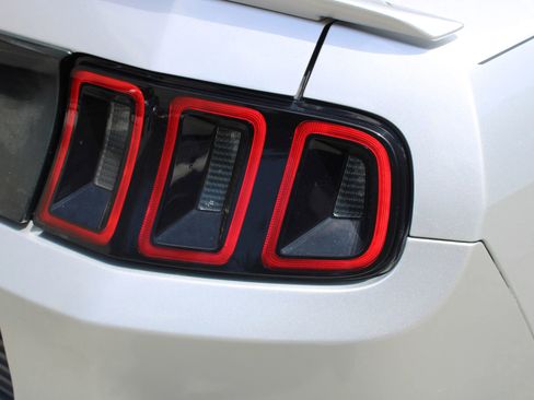 Used 2014 Ford Mustang Premium RWD image 22