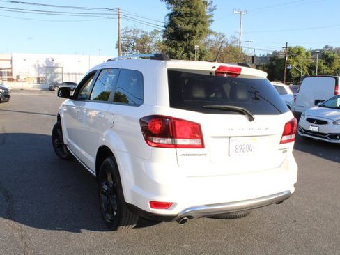 Used 2018 Dodge Journey Crossroad image 4