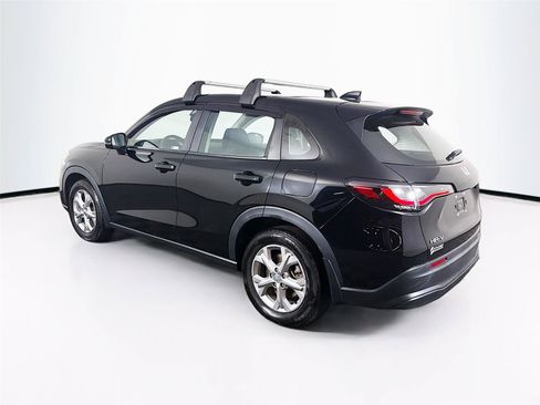 Used 2023 Honda HR-V LX image 9