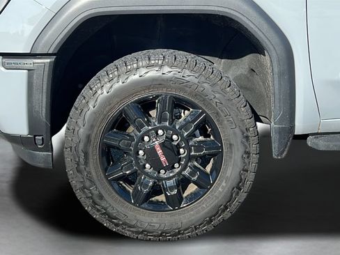 Used 2024 GMC Sierra 2500 AT4 w/ AT4 Premium Plus Package AWD/4WD image 26