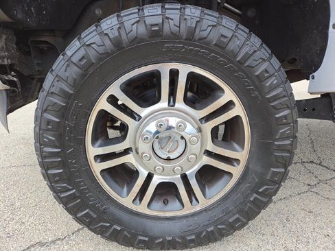 Used 2015 Ford F350 Platinum image 10