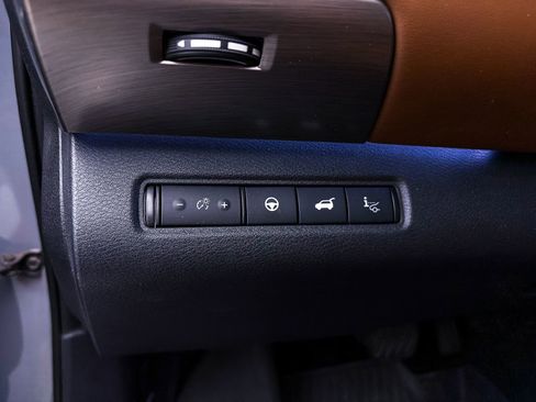 Used 2022 Nissan Pathfinder Platinum AWD/4WD image 21