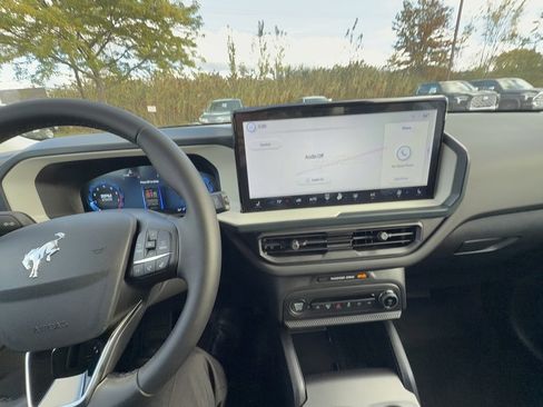 New 2025 Ford Bronco Sport Heritage w/ Convenience Package image 13