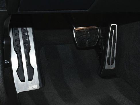 Used 2025 BMW M3 Competition w/ Executive Package image 22