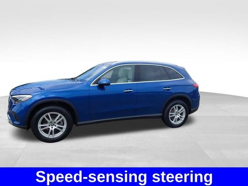 Used 2025 Mercedes-Benz GLC 300 4MATIC image 18