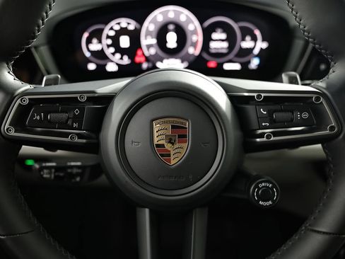 Certified 2025 Porsche Cayenne Coupe AWD/4WD image 36