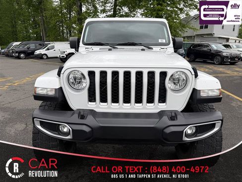 Used 2022 Jeep Gladiator Overland w/ Cold Weather Group AWD/4WD image 2