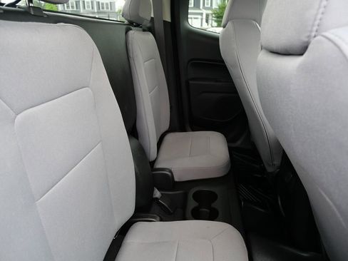 Used 2020 Chevrolet Colorado W/T w/ WT Convenience Package RWD image 27