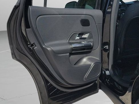 Used 2026 Mercedes-Benz GLA 250 image 9
