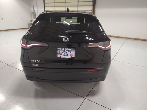 New 2027 Honda HR-V LX image 12