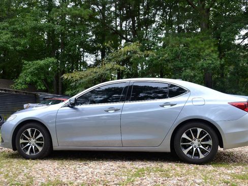 Used 2015 Acura TLX FWD image 8