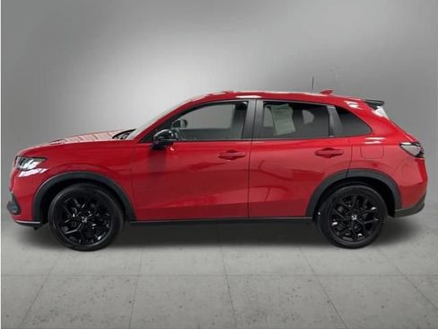 Certified 2025 Honda HR-V Sport image 3