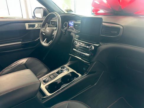 Used 2022 Ford Explorer ST-Line w/ Class IV Trailer Tow Package image 42