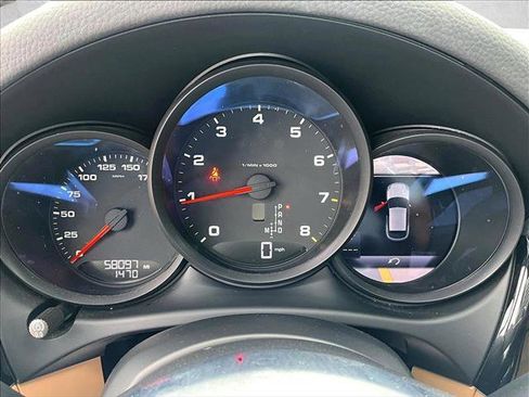 Used 2020 Porsche Macan AWD/4WD image 22