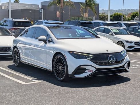Certified 2023 Mercedes-Benz EQE 500 4MATIC Sedan image 3