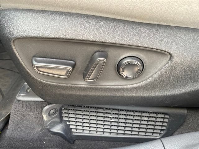 Certified 2024 Toyota Sienna Limited AWD/4WD image 16