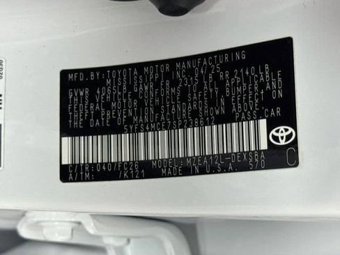 Certified 2025 Toyota Corolla SE FWD image 31