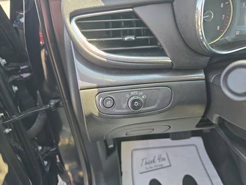 Used 2022 Buick Encore Preferred w/ Safety Package image 18