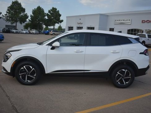 Used 2023 Kia Sportage LX AWD/4WD image 10