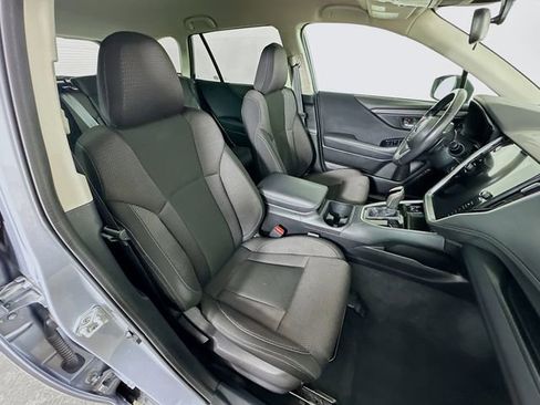 Used 2023 Subaru Outback Premium AWD/4WD image 7