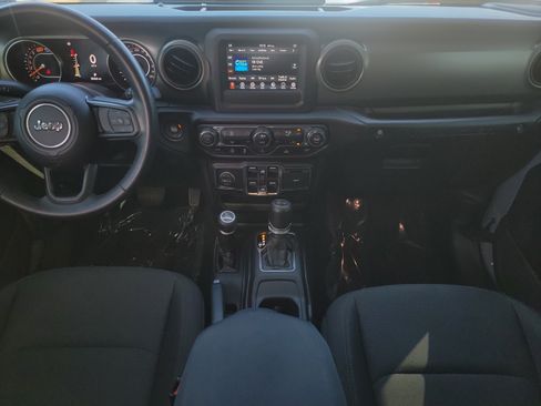 Used 2022 Jeep Wrangler Unlimited Sport AWD/4WD image 13