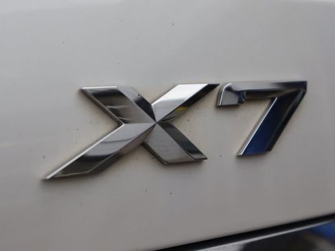 Used 2020 BMW X7 xDrive40i w/ Premium Package AWD/4WD image 28