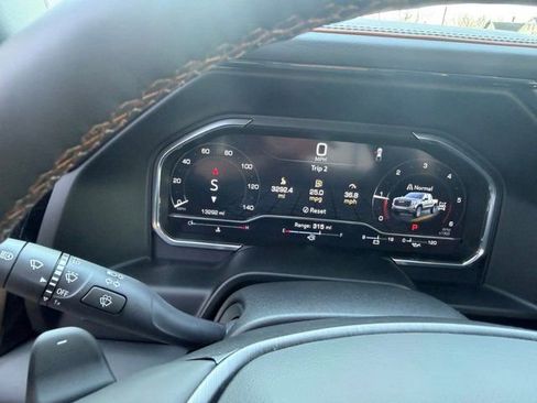 Used 2025 GMC Sierra 1500 AT4 w/ AT4 Premium Package image 29