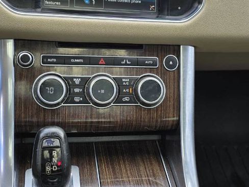 Used 2014 Land Rover Range Rover Sport HSE image 24