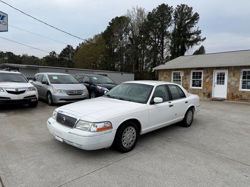 Used 2003 Mercury Grand Marquis GS image 3