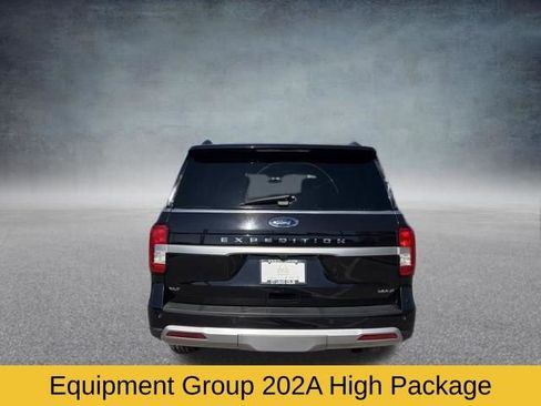 Used 2024 Ford Expedition Max XLT image 9