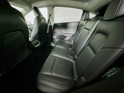 Used 2023 Tesla Model Y Long Range image 27