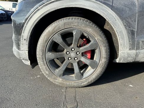 Used 2020 Ford Explorer ST w/ ST Street Pack image 9