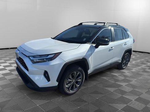 Used 2024 Toyota RAV4 XLE Premium image 3