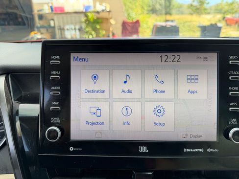 Used 2022 Toyota Camry XLE w/ Navigation Package FWD image 23