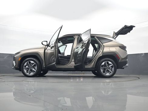 Certified 2025 Hyundai Tucson SEL w/ Tow & Go Package AWD/4WD image 38