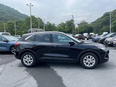 Used 2023 Ford Escape Active AWD/4WD image 5