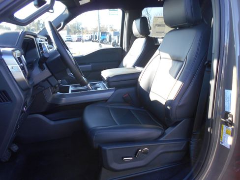 New 2025 Ford F150 Lariat w/ Equipment Group 502A High image 34