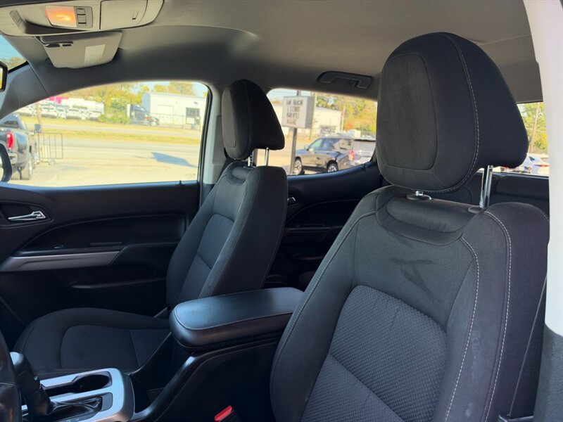 Used 2018 Chevrolet Colorado LT w/ Redline Special Edition RWD image 17
