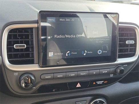 New 2026 Hyundai Venue SE image 8