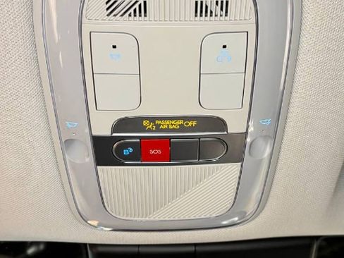 Used 2024 Hyundai Ioniq 5 SE image 40