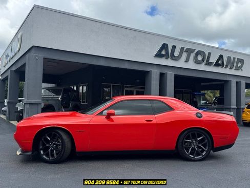 Used 2021 Dodge Challenger R/T w/ Blacktop Package RWD image 5