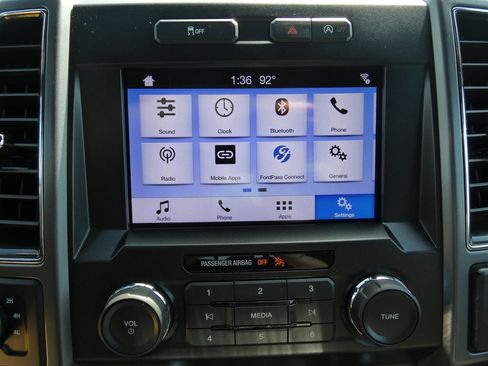 Used 2019 Ford F150 XLT w/ Equipment Group 302A Luxury AWD/4WD image 33