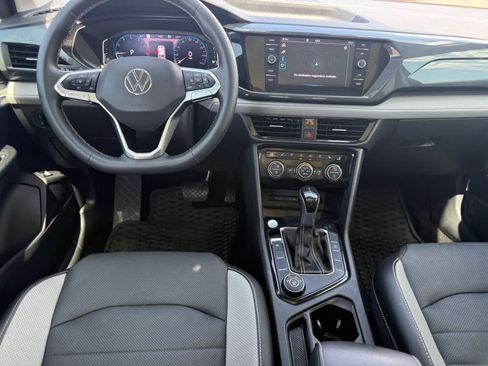 Used 2022 Volkswagen Taos SEL w/ Panoramic Sunroof Package AWD/4WD image 9