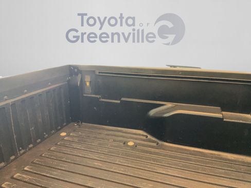 Used 2021 Toyota Tacoma SR5 RWD image 34