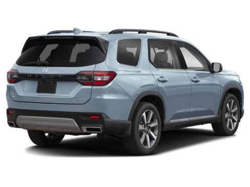 Used 2025 Honda Pilot Elite image 5