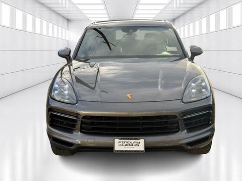 Used 2020 Porsche Cayenne image 2